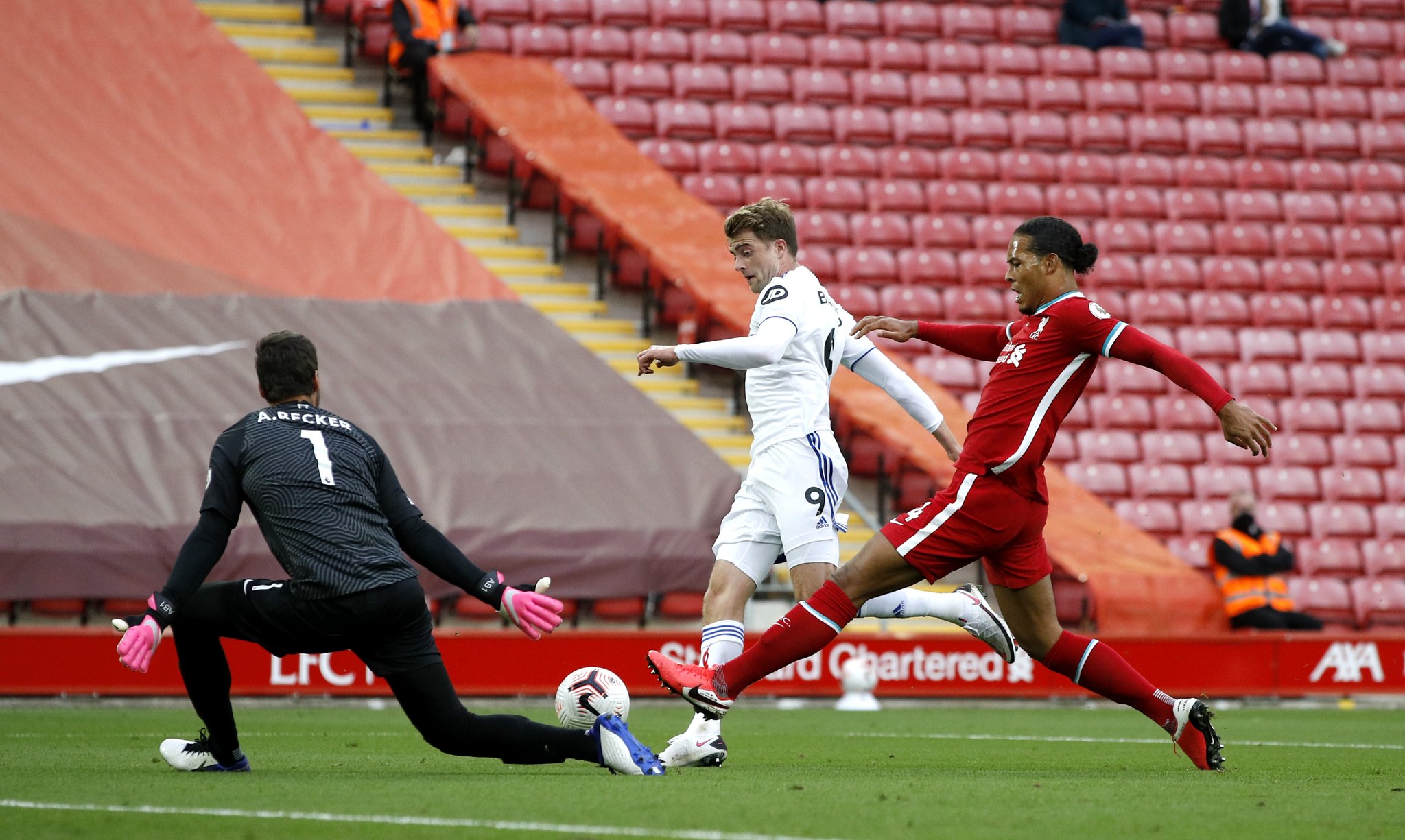 座欧冠奖杯 座欧冠奖杯