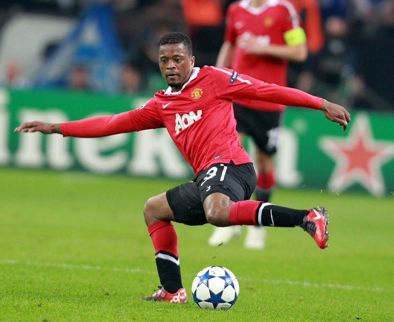 正是莱万如 正是莱万如